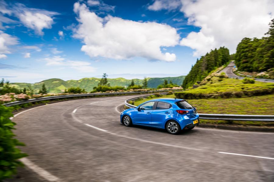  Mazda2 Tech Edition (DJ) 2017 года  (UK) (фото 24 из 35)